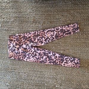 Onzie high waisted midi leggings S/M leopard print
